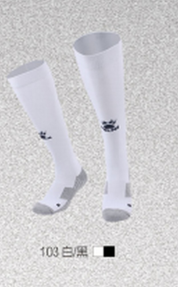 FULL-LENGTH SOCCER SOCKS