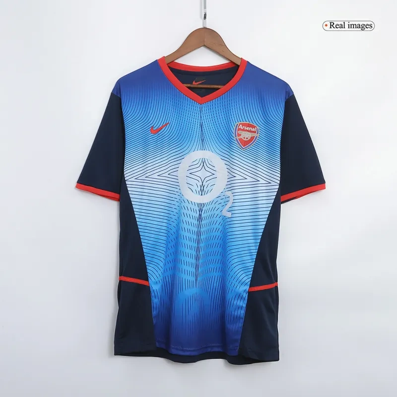 02-04Arsenal Retro Third Away Jersey