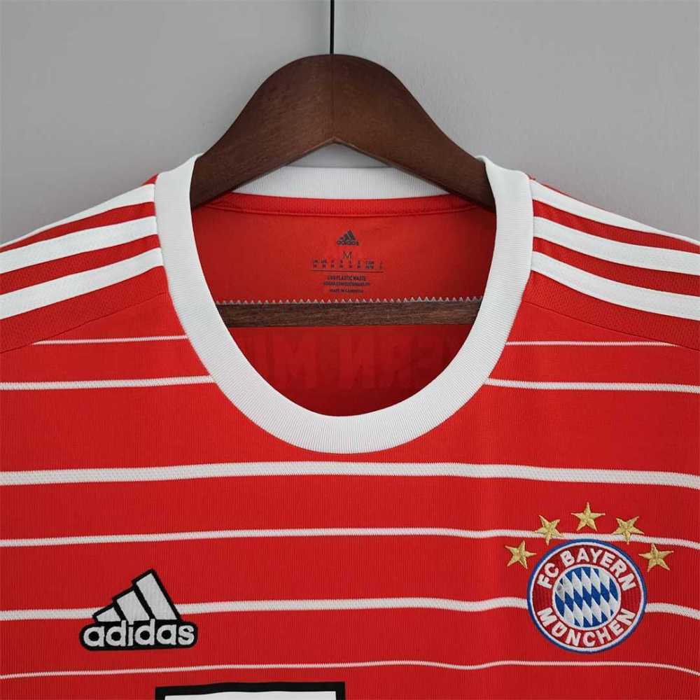 22-23 Bayern Munich Home Retro Football jersey Fan version