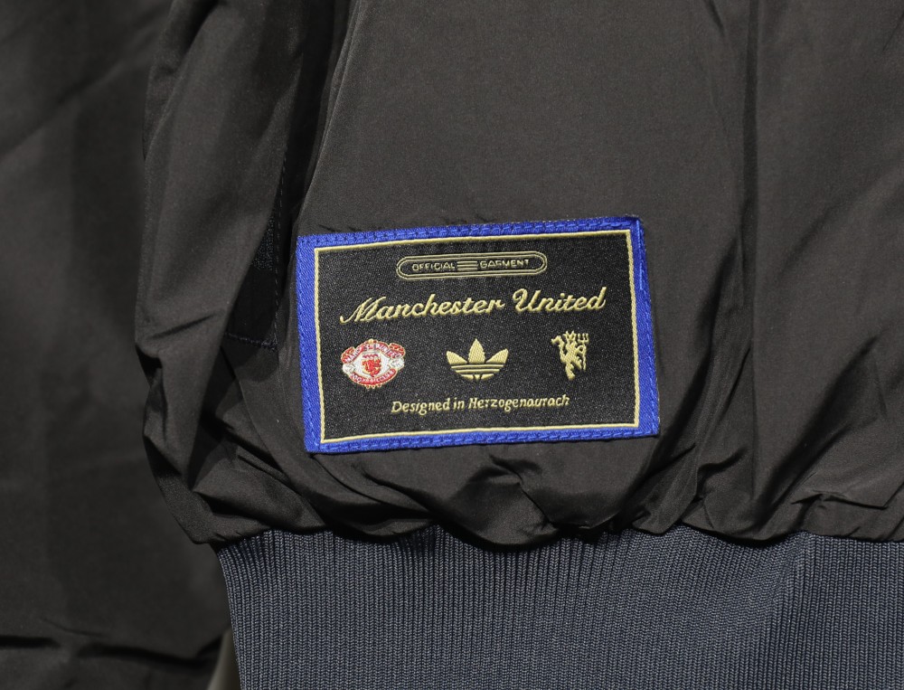 Manchester United Terrace Icons Reversible Double-Sides Cotton Windbreaker Jacket 2025-26
