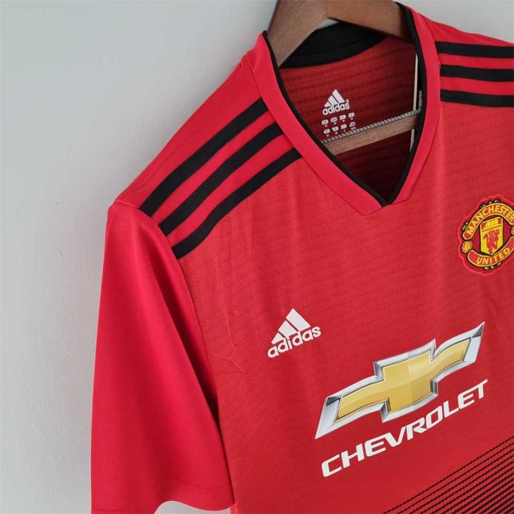 Manchester United Retro Home Football Jersey Shirt 2018/19