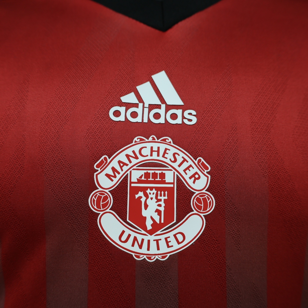 26-27 Manchester United Casual Retro Style Football Jersey