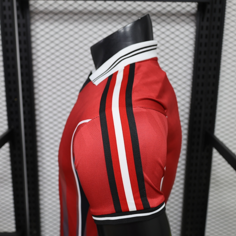 26-27 Manchester United Casual Retro Style Football Jersey