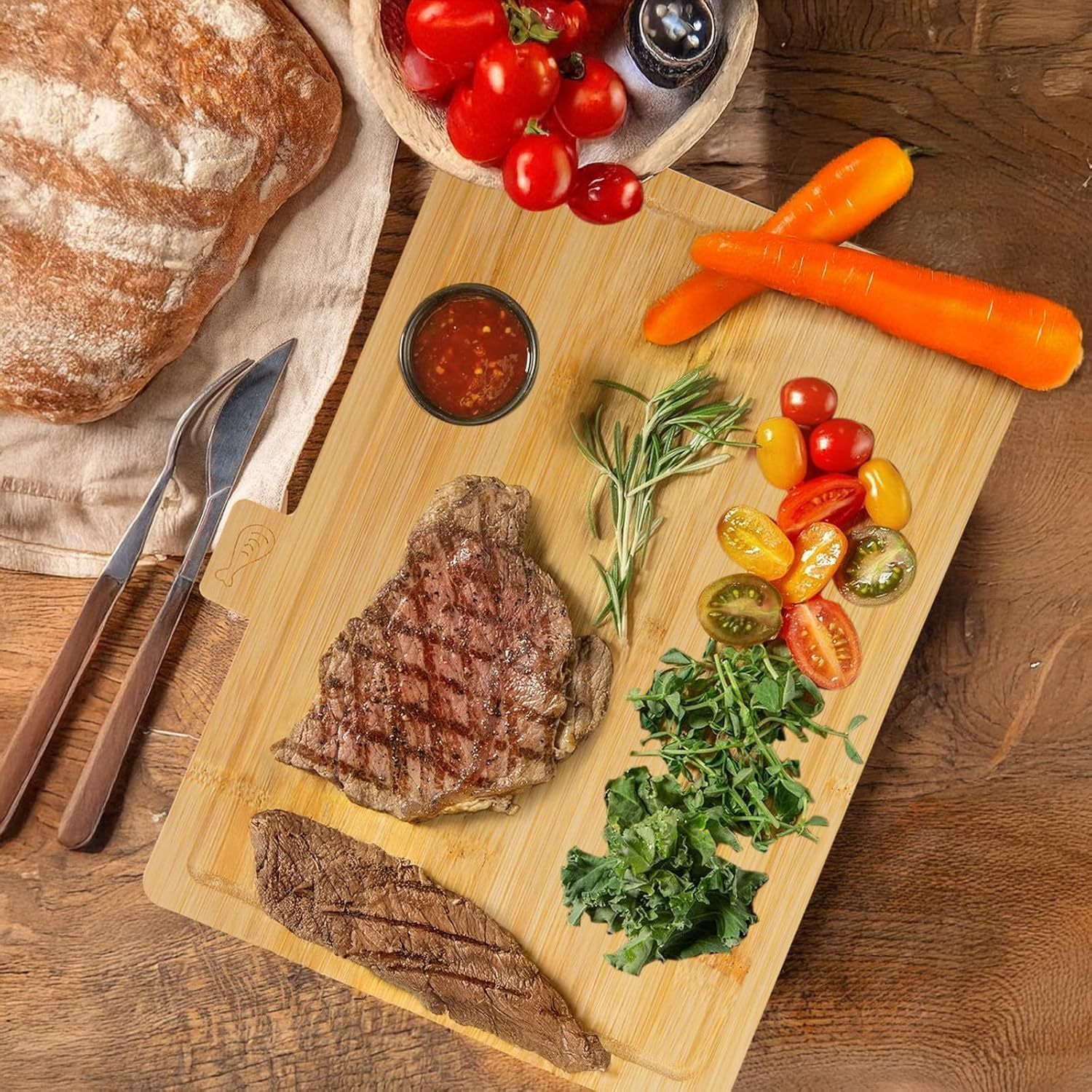 GARUISKY Set of 4 Kitchen Cutting Boards with Stand, Chopping Board Ideal for Meat, Cheese, Vegetables and Fruits, Kitchen Tools and Gadgets for Food Preparation, For Chef and Home