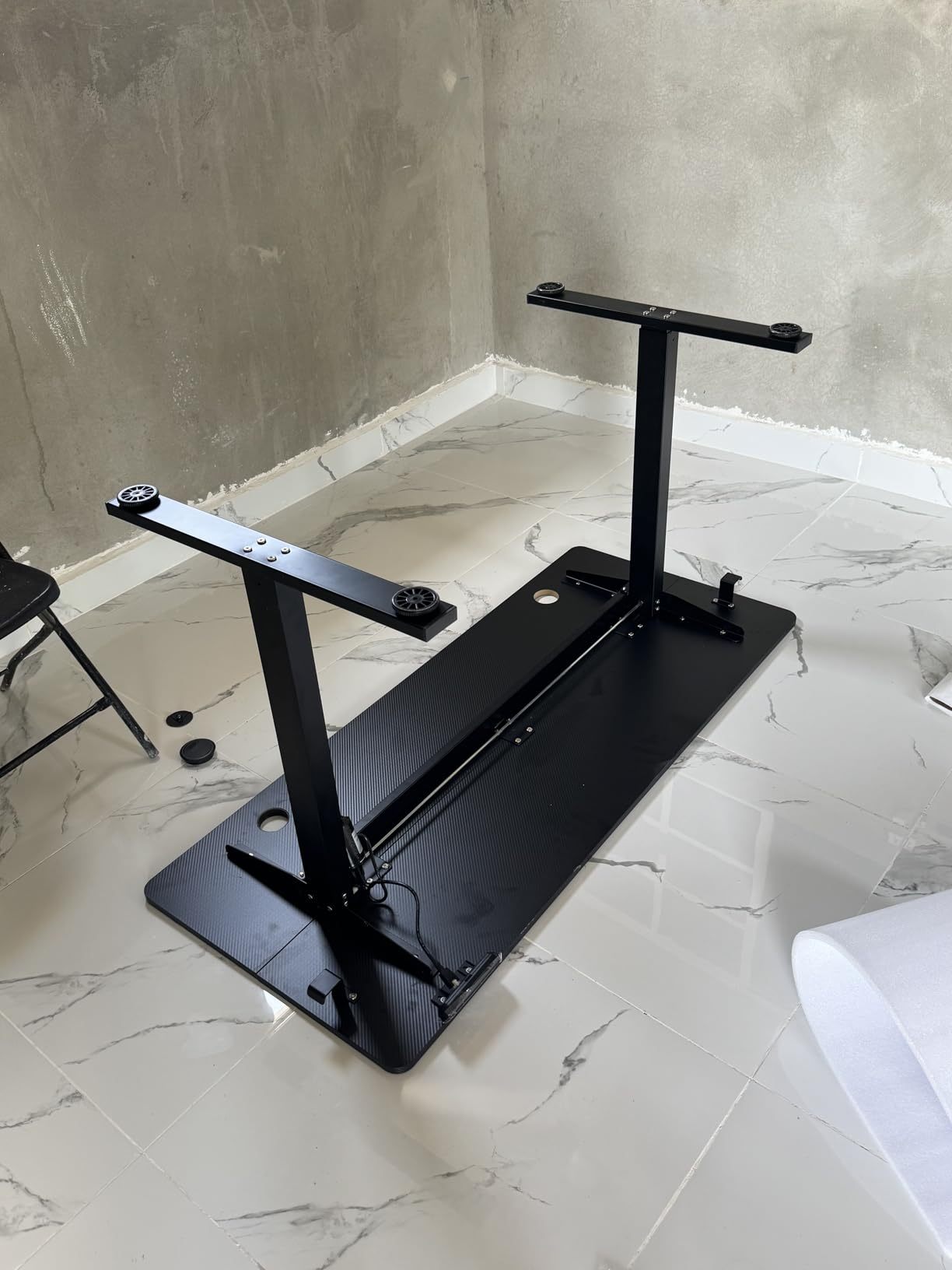 WELIKERA Large Adjustable Height Electric Lifting Desk 140 x 60 cm, Standing Gamer Desk for Home Office, with Memory and Metal T-Stand, Rustic Brown