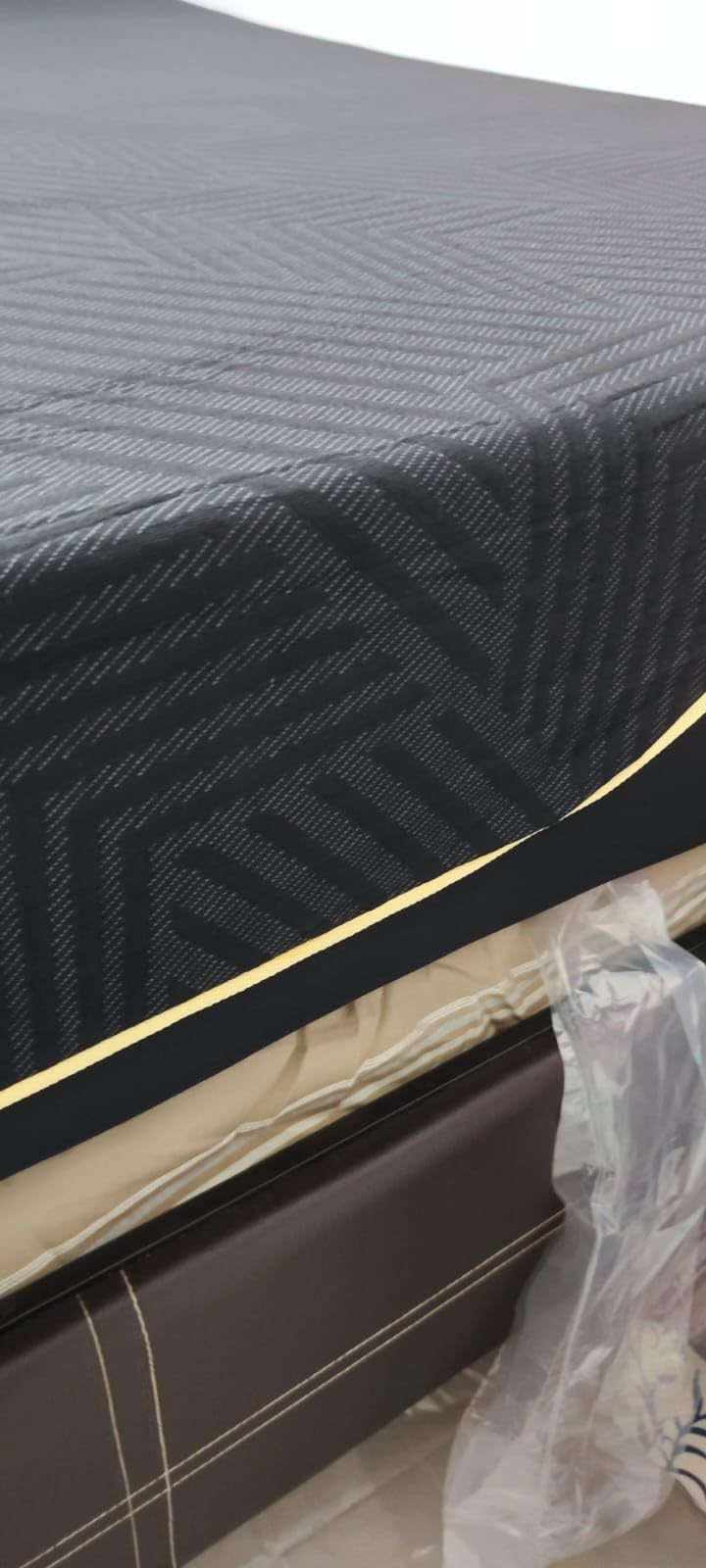 SAFONUS Memory Foam King Size Mattress 20CM, Back Pain Mattress, Cooling Copper Gel Bed in a Box, Therapeutic Medium Firmness, Ergonomic Support, 200x190cm, Black