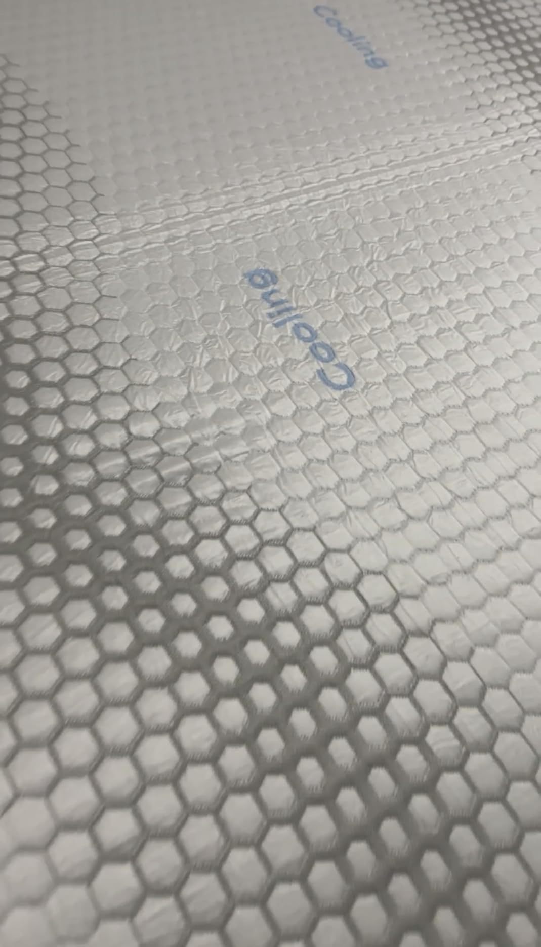 FURRIFIC Double Mattress 25cm, Memory Foam Double Mattress with Cooling Gel, Zero Motion Transfer, Ergonomic Support, Breathable and Packed in Box