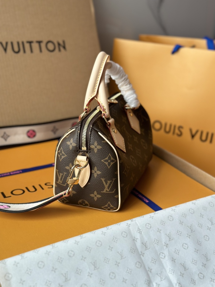 Louis Vuitton Speedy Bandoulière 20