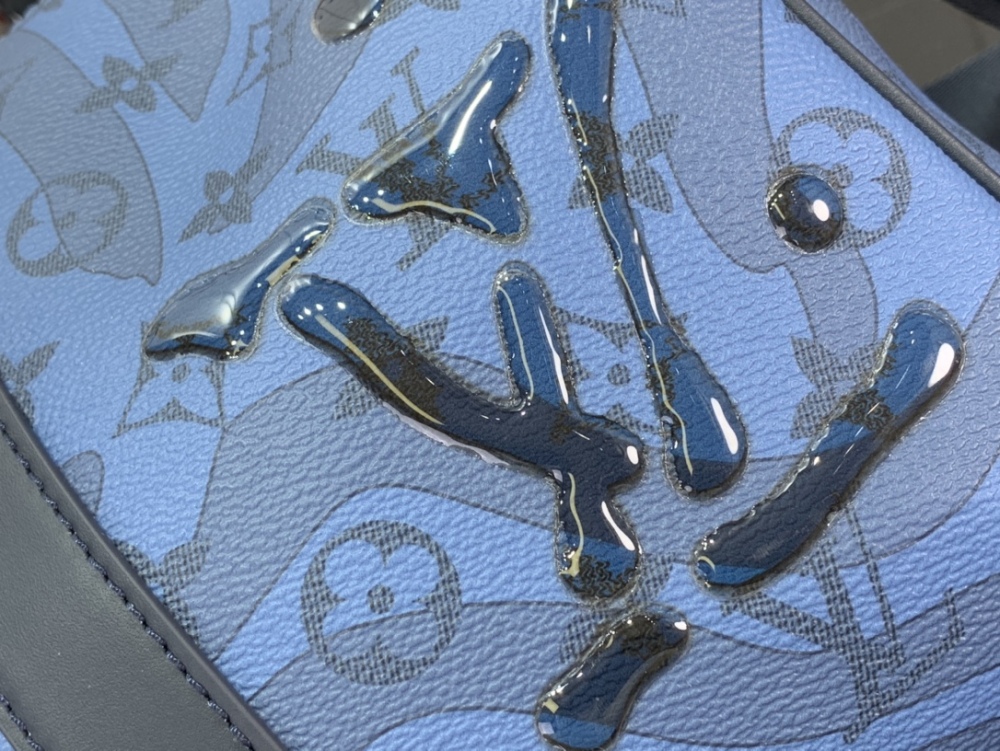 Louis Vuitton Keepall Bandoulière 35