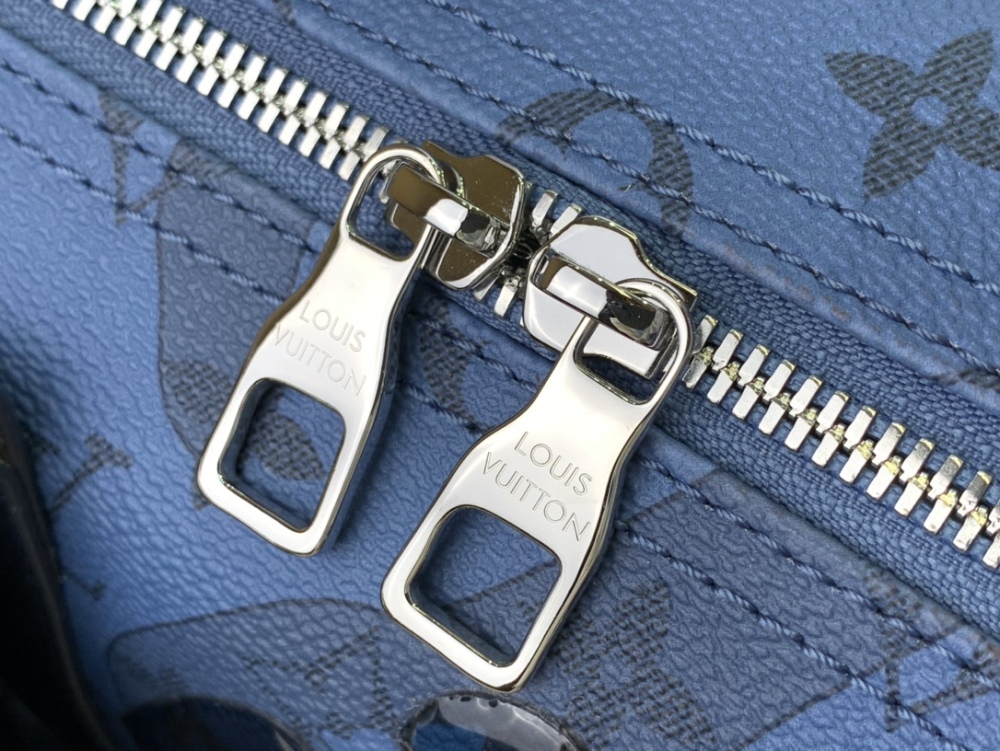 Louis Vuitton Keepall Bandoulière 35