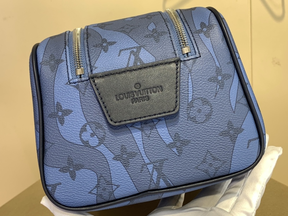Louis Vuitton Dopp Kit Toilet Bag
