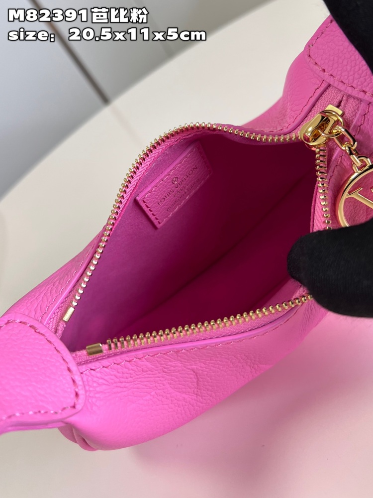 Made of Monogram Empreinte embossed grained calfskin, the bag features a subtle embossed LV logo and has a soft, delicate texture.