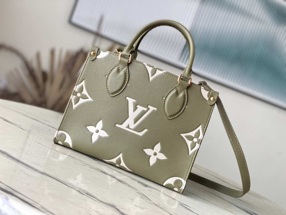 Louis Vuitton OnTheGo BB handbag