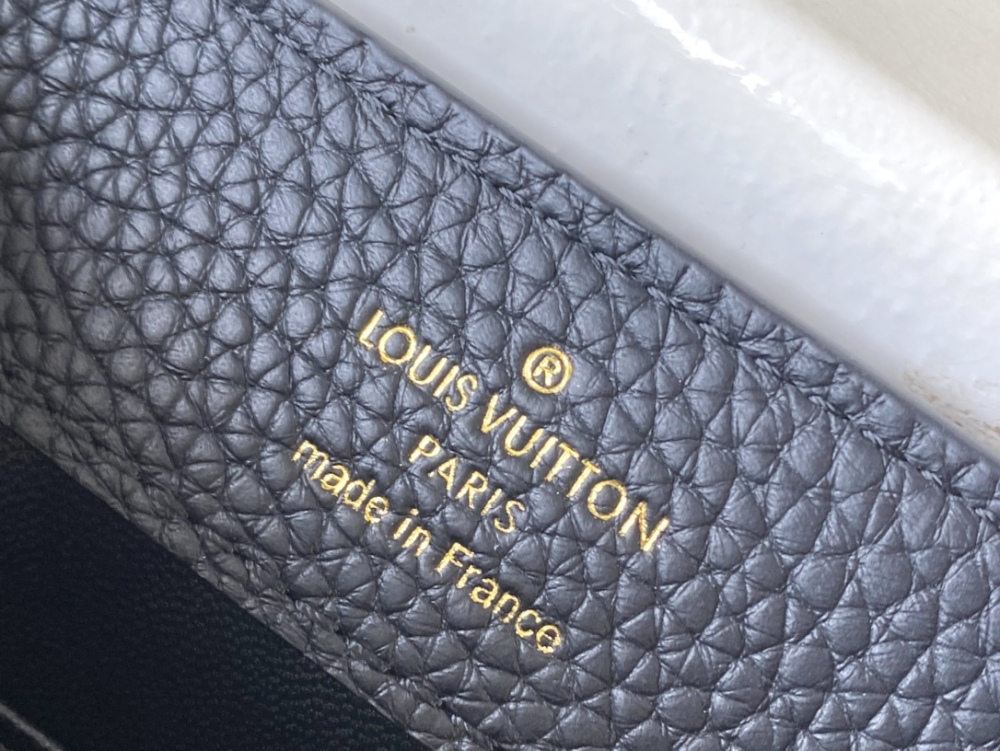 Louis Vuitton Capucines BB handbag
