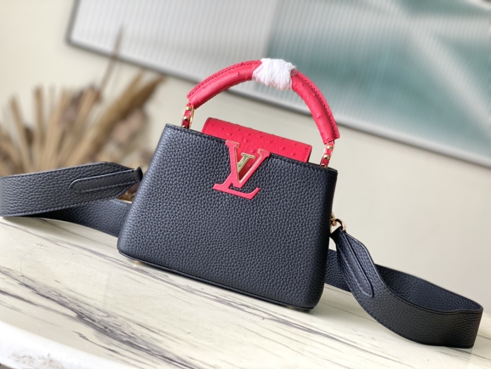 Capucines Mini Handbag