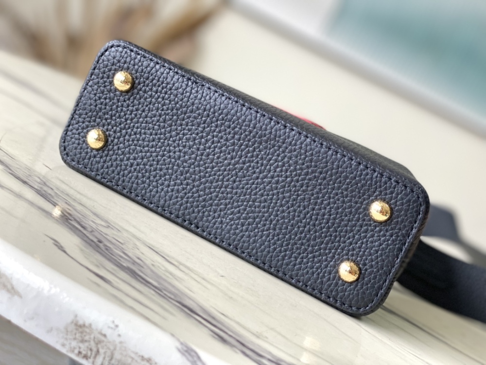 Louis Vuitton Capucines BB handbag