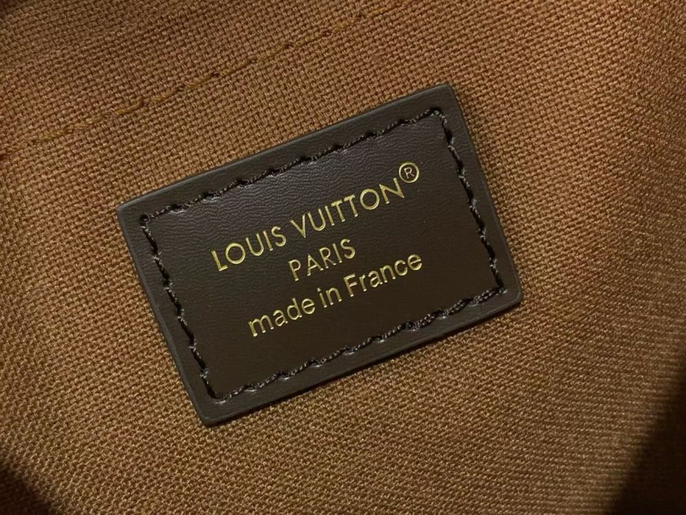 Neverfull MM Medium Tote Bag