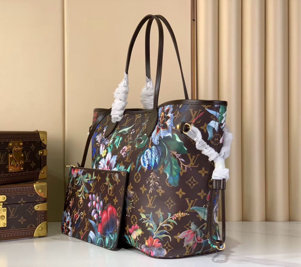 Neverfull MM Medium Tote Bag
