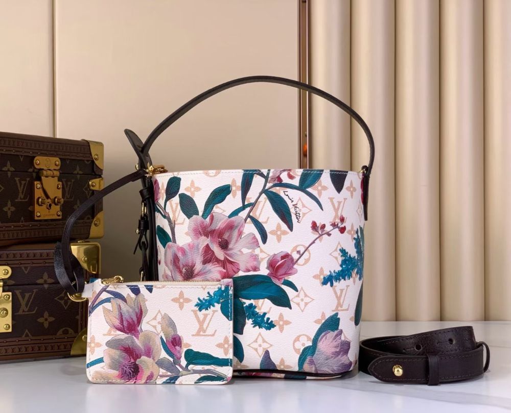 NéoNoé Medium Bucket Bag