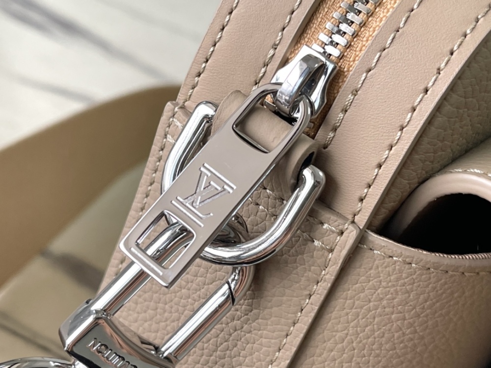 Fastline Messenger messenger bag