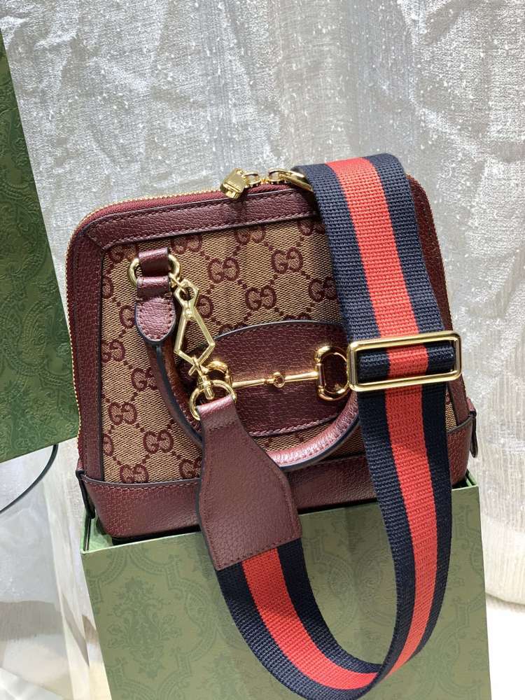 The Gucci Horsebit 1955 mini shell bag is a popular style in the 1955 collection that combines retro charm with modern style.