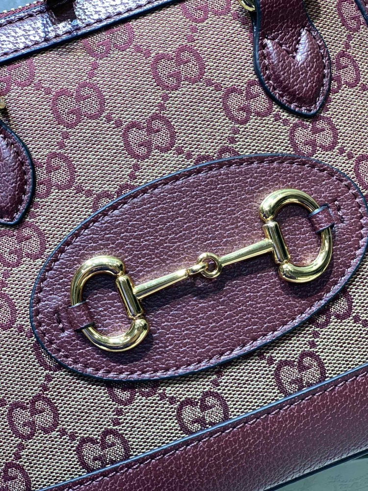 The Gucci Horsebit 1955 mini shell bag is a popular style in the 1955 collection that combines retro charm with modern style.