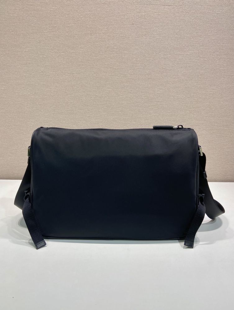 The Prada Re-Nylon messenger bag is also a very popular unisex crossbody bag from Prada in recent years.