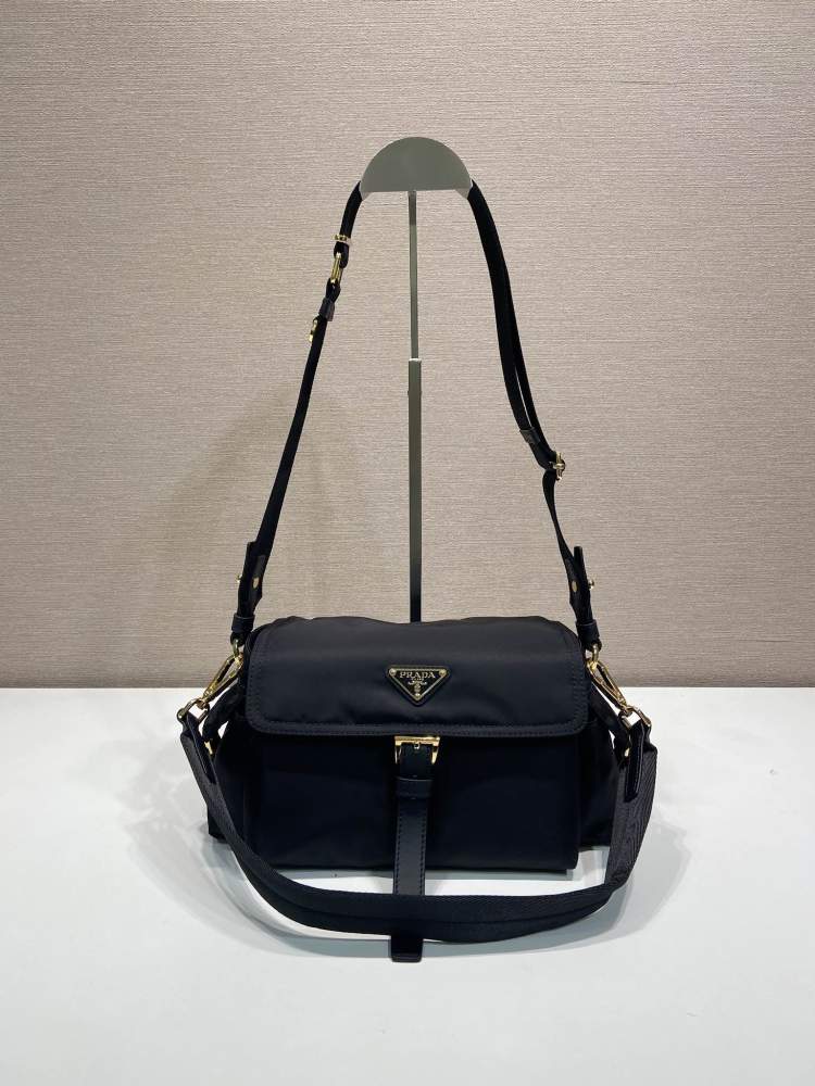 The Prada Re-Nylon flap messenger bag is also a very popular unisex crossbody bag from Prada in recent years.