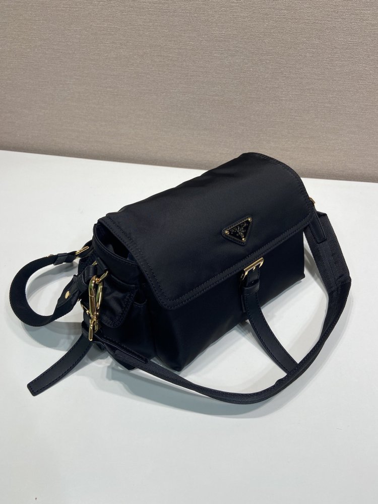 The Prada Re-Nylon flap messenger bag is also a very popular unisex crossbody bag from Prada in recent years.