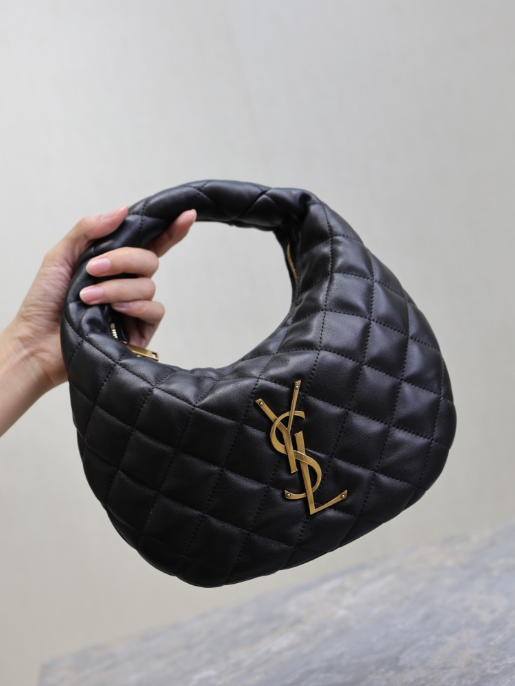 The YSL Saint Laurent small quilted shoulder bag (also known as the Jumbo/Le Ciquani series) is a very popular YSL style in recent years.