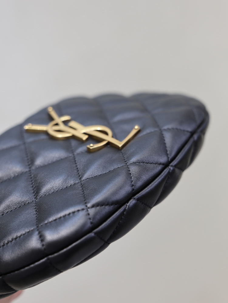 The YSL Saint Laurent small quilted shoulder bag (also known as the Jumbo/Le Ciquani series) is a very popular YSL style in recent years.