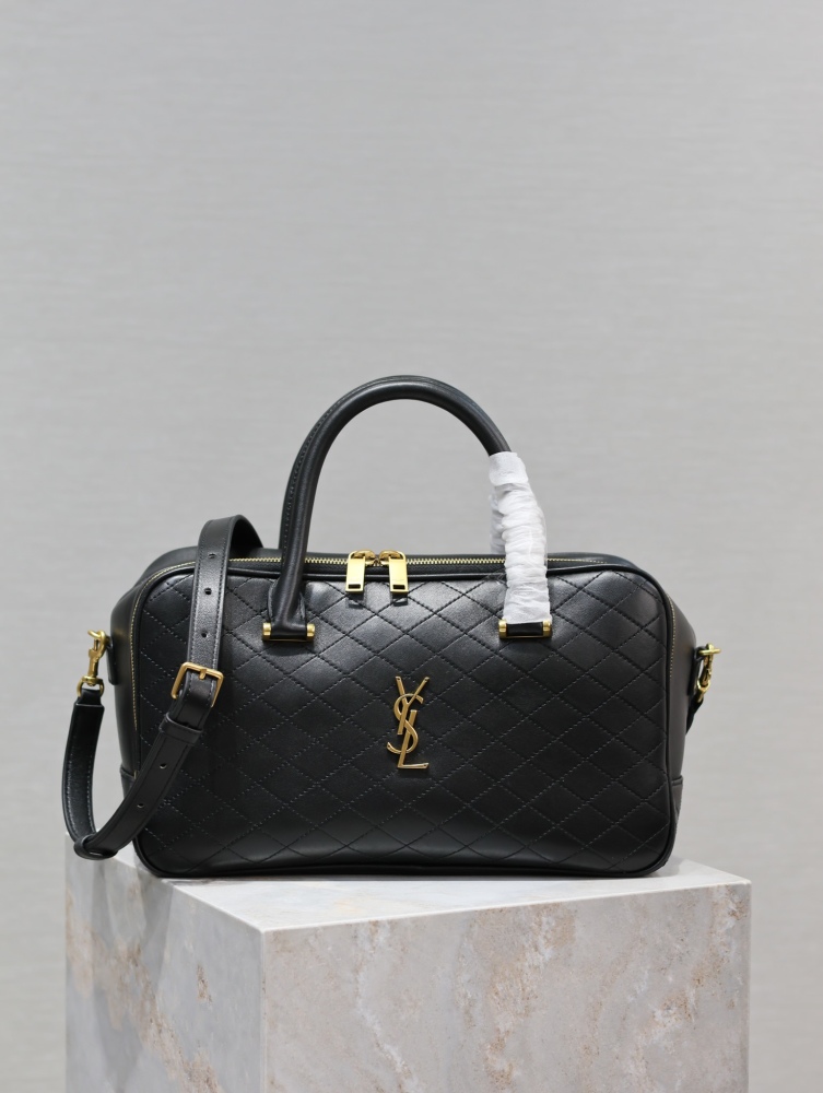 The YSL Saint Laurent quilted Boston handbag is a popular style from the brand in recent years, combining retro and modern elements.