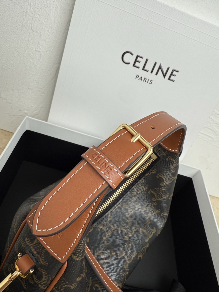 The CELINE Ava Triomphe underarm bag (monogram version with a detachable shoulder strap), also known as the "crescent bag" in monogram, is one of CELINE's most popular styles in recent years.