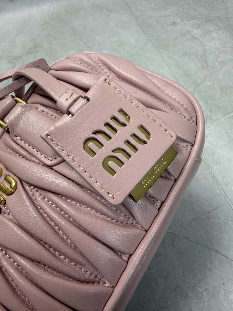 The Miu Miu Matelassé mini bowling bag is a popular sweet and girly item from the brand in recent years.