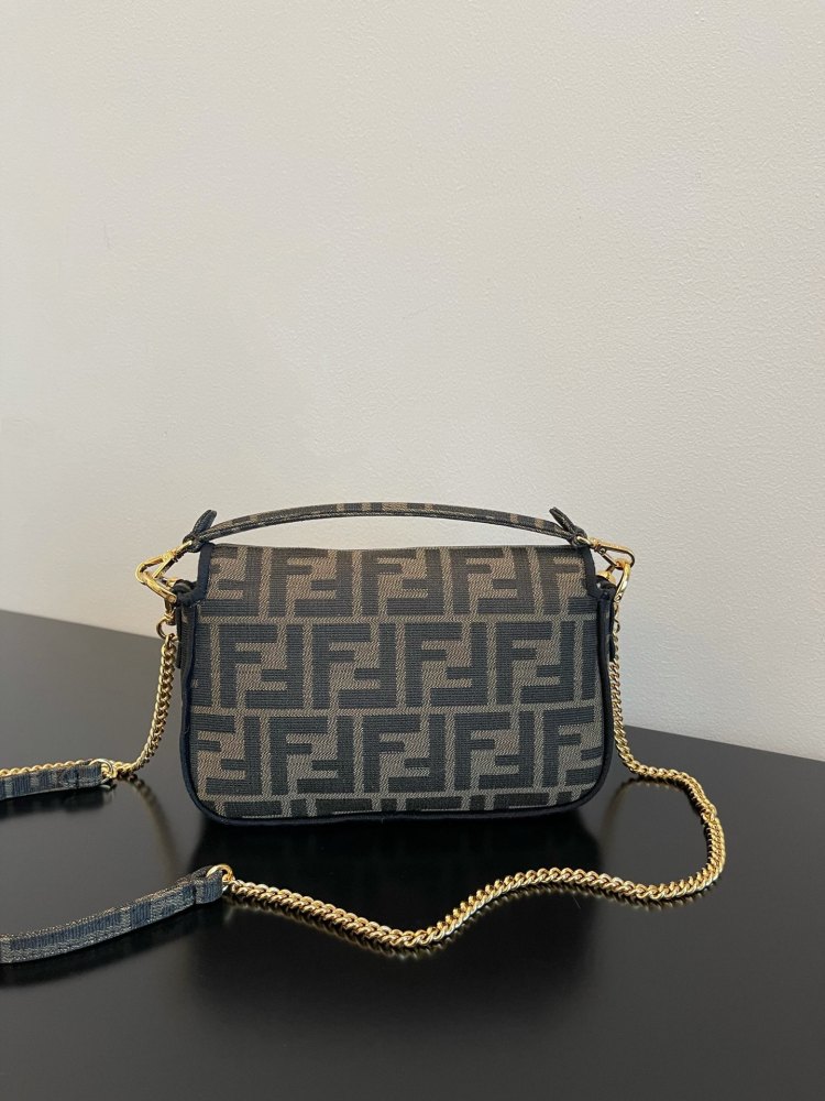 The Fendi classic Baguette bag (FF monogram mini version) is the brand's iconic retro underarm bag.