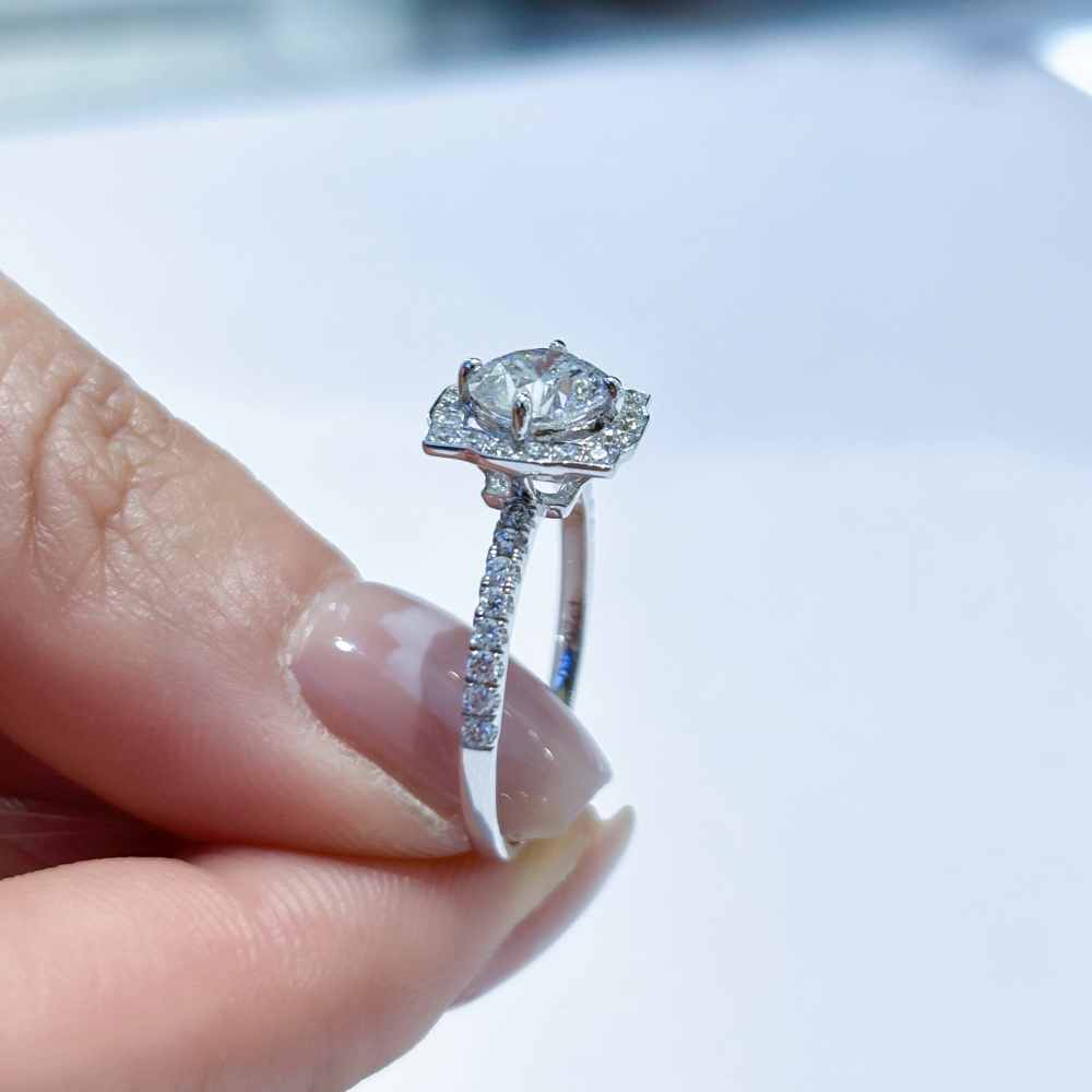 Round Diamond in Square Setting
