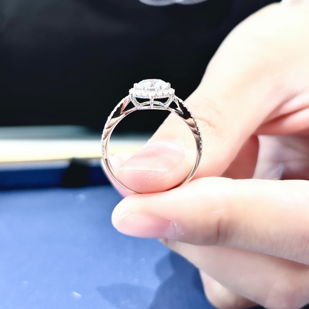 Round Diamond in Square Setting