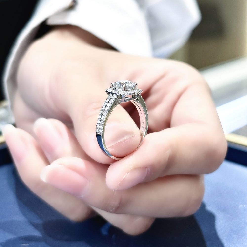 Round Diamond in Square Setting