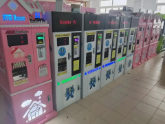 Self-Service Token Dispenser with Advertising Display – LiFun,MY SHOP,Self-Service Token Dispenser with Advertising Display – LiFun