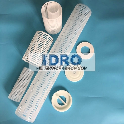 Plastic parts for pleated filter cartridges