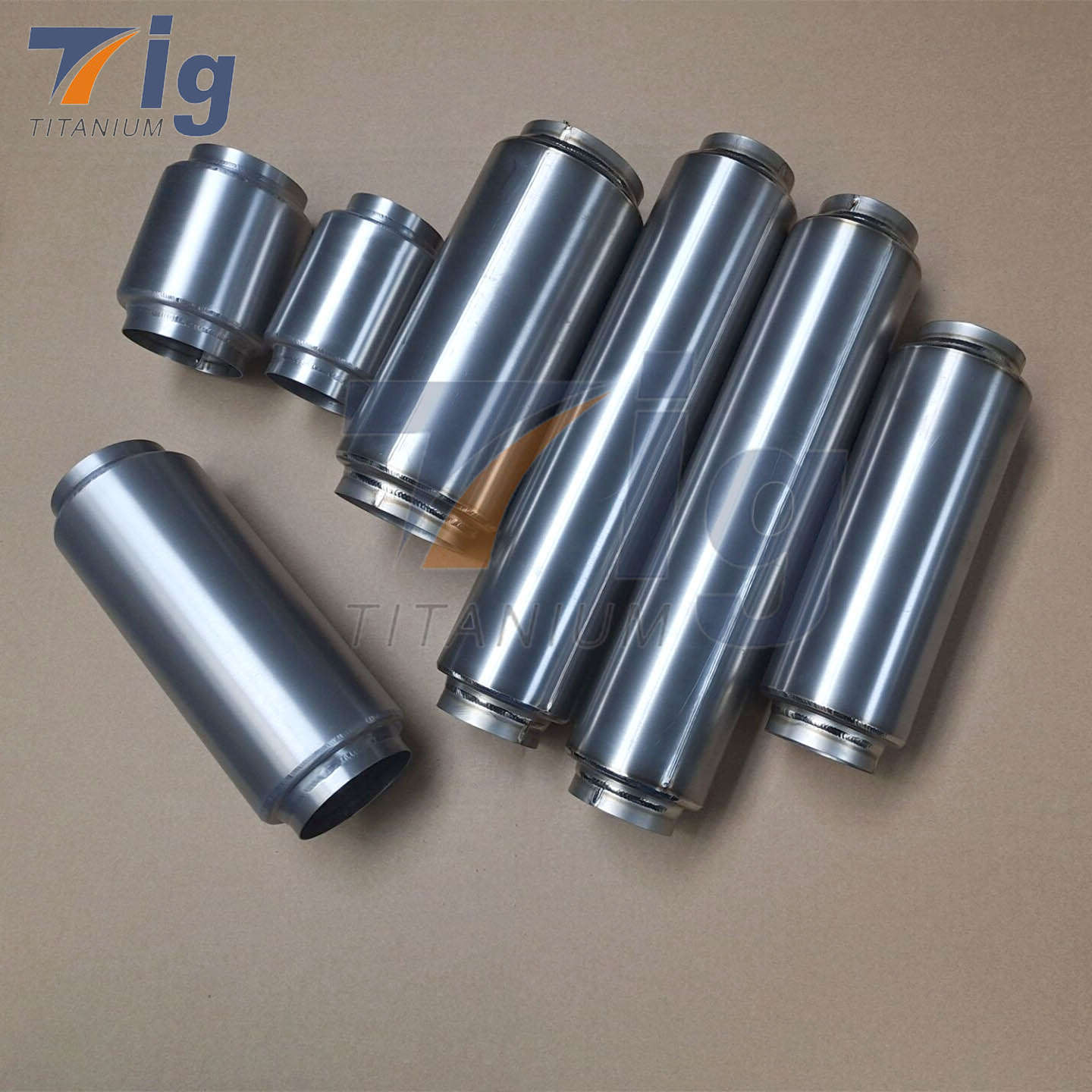 Universal Titanium Mufflers 2.5"/3"/3.5"/4" polishing Finish