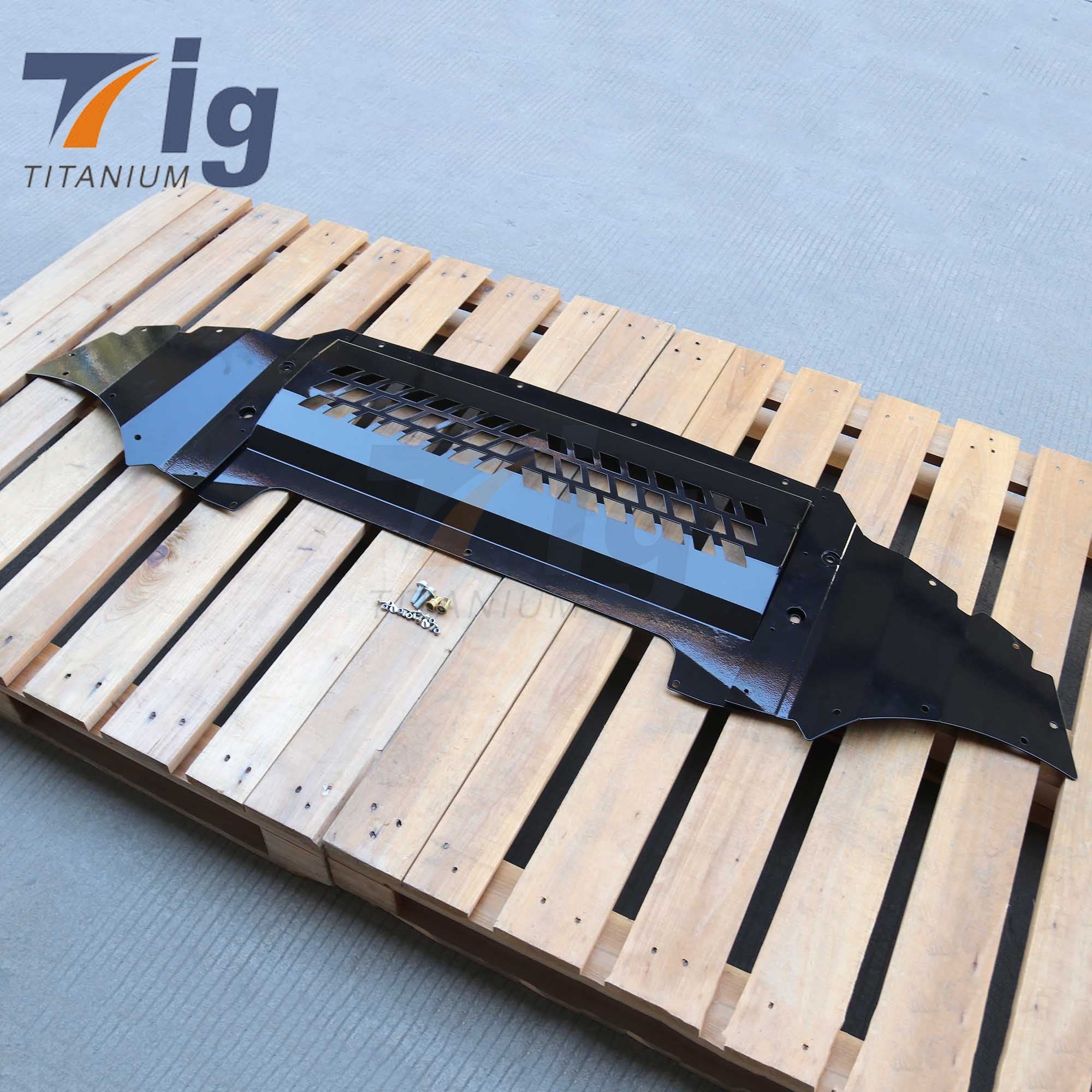 BMW M2C F87 Car Fenders Forged From Magnesium Aluminum Alloy Oil Cooler Skid Plate and Lower Engine Guard Plate