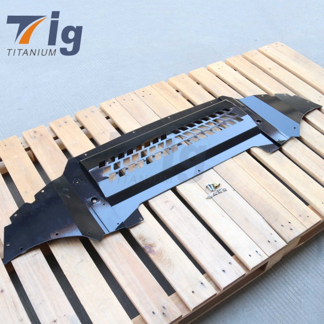 BMW M2C F87 Car Fenders Forged From Magnesium Aluminum Alloy Oil Cooler Skid Plate and Lower Engine Guard Plate