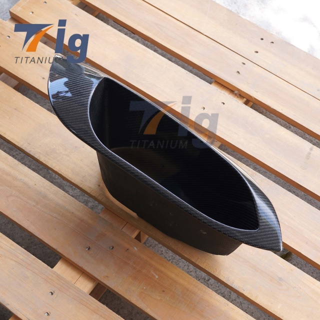 Dry Carbon Fiber Headlight Air Duct for BMW M3 E92