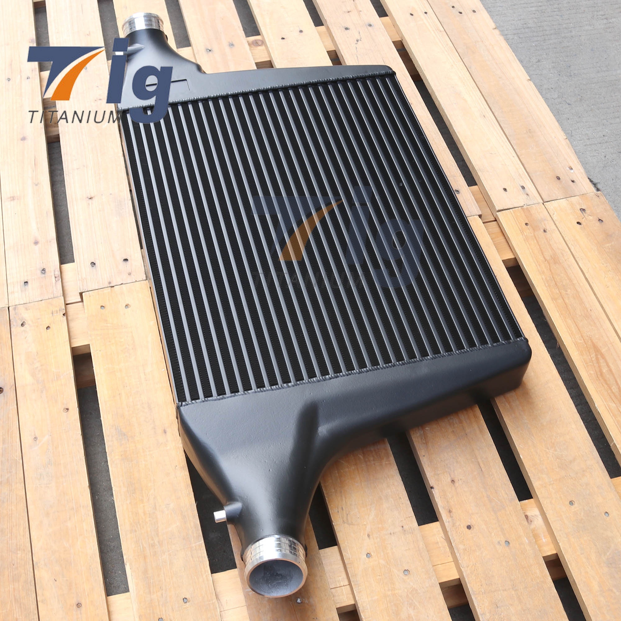 Competition Intercooler Upgrade Kit for Audi A4 B9 / A5 F5 2.0TFSI / 3.0TDI (2015+)