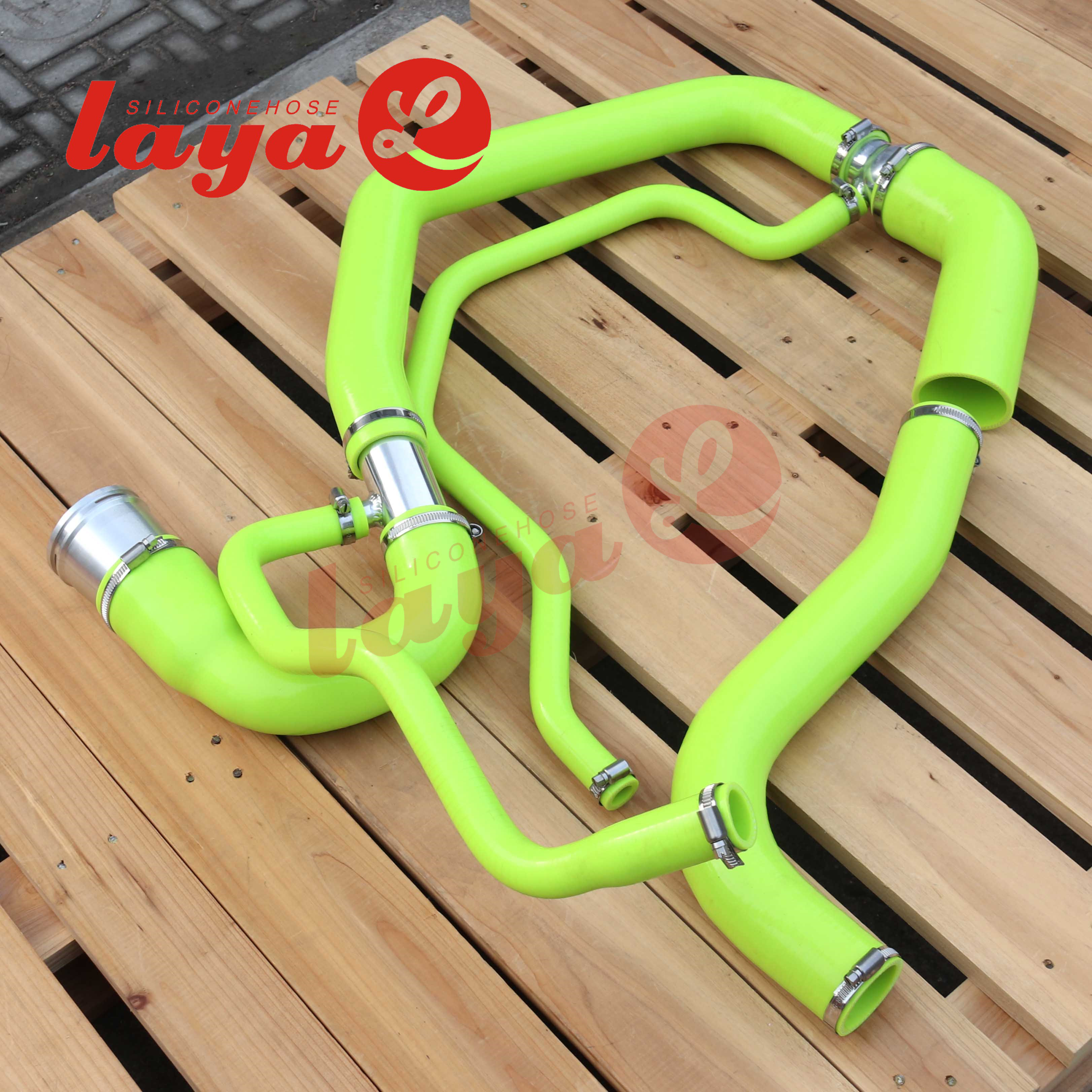 2006-2010 GM 6.6L DURAMAX PERFORMANCE SILICONE UPPER AND LOWER COOLANT HOSE KIT