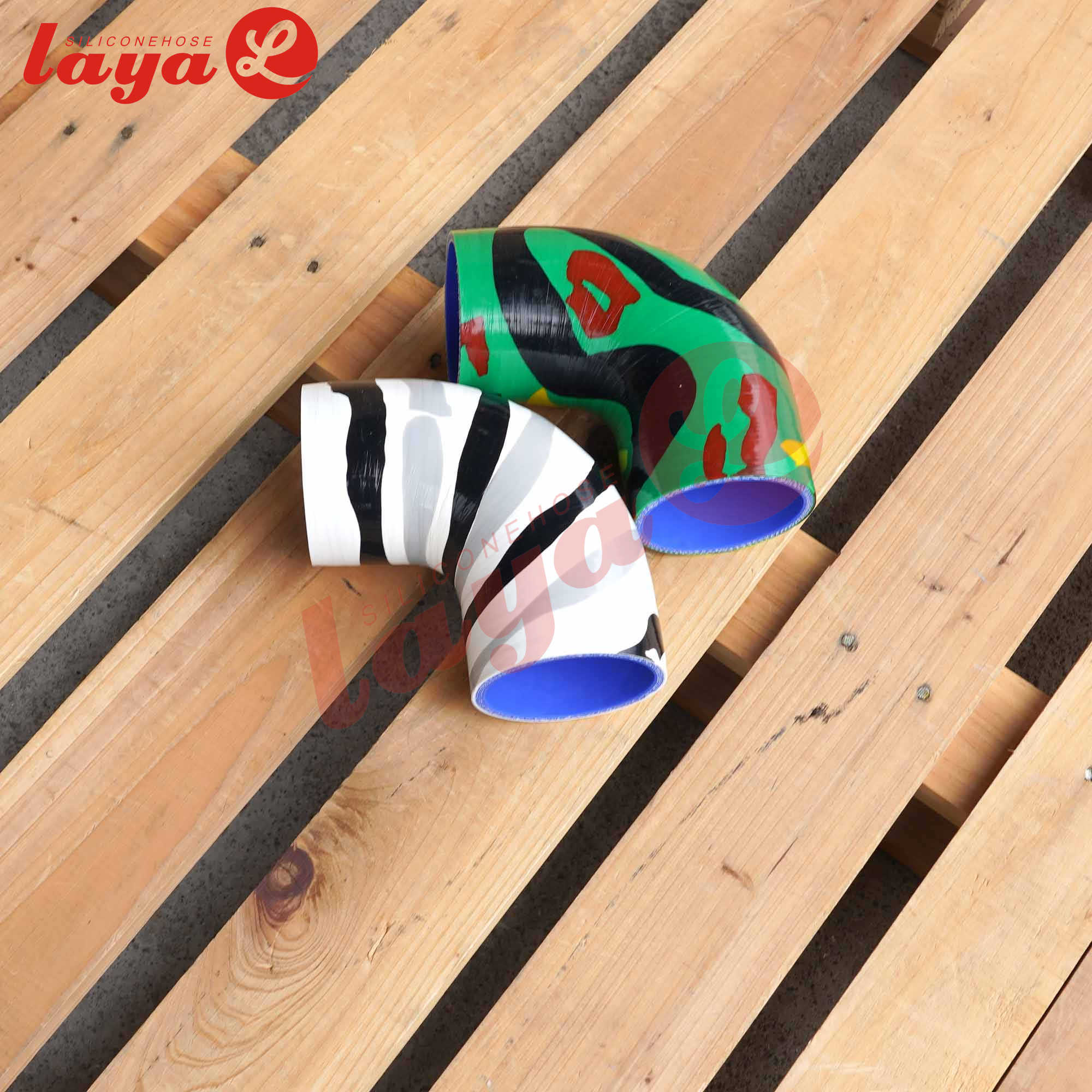 90 degree 4 plys elbow hose 102+102mm leg length 5mm thickness snow camo and woodland camo