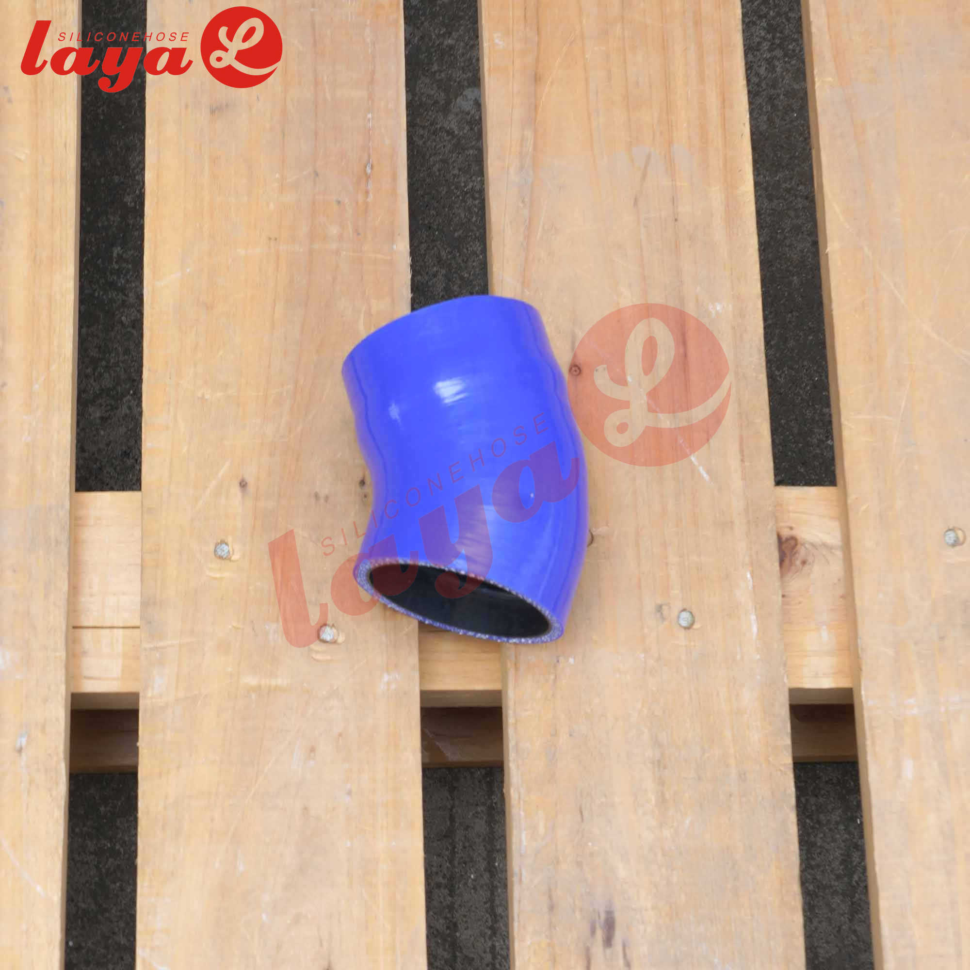 Ford 6.0L Silicone Turbo to Intercooler Adaptor Elbow Hose Boot 6C3Z6C640C 03-05