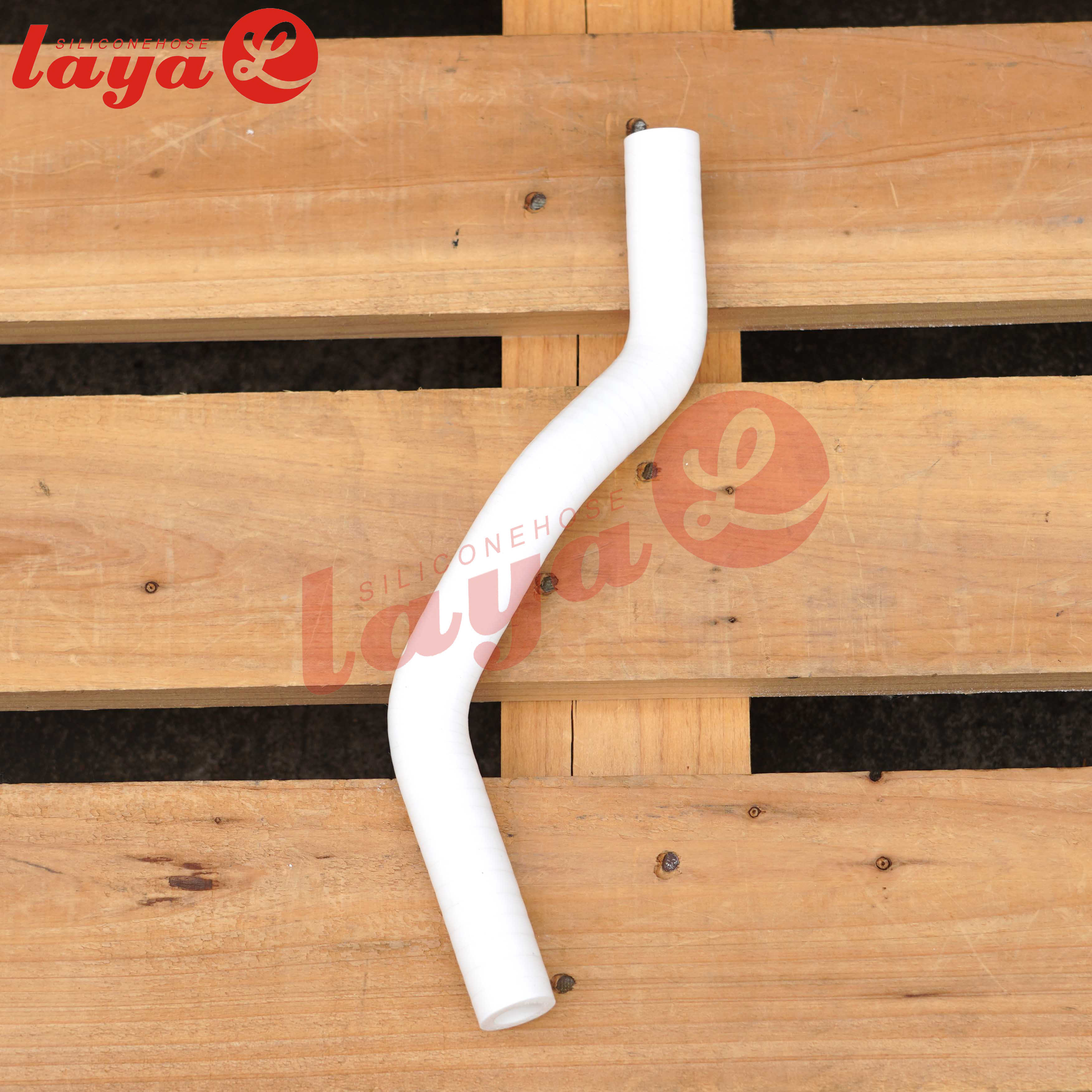 2011-2014 GM 6.6L DURAMAX PERFORMANCE SILICONE CAB TO ENGINE COOLANT HOSE