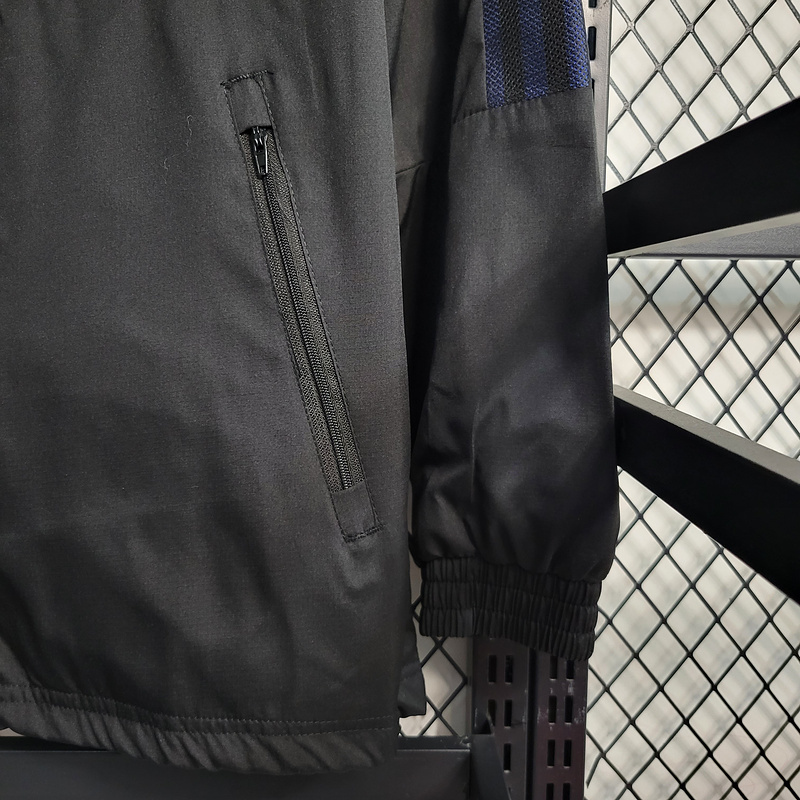 Windbreaker Arsenal